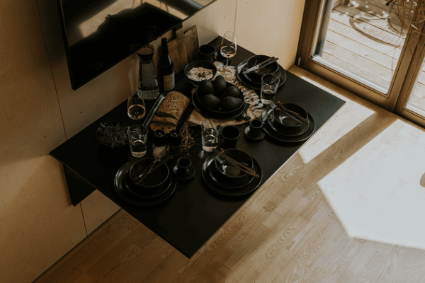 Cabin_pic3_0_asztal_03