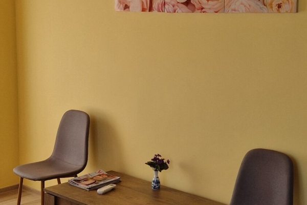 imgi_14_piheno-asztal-e1764350031546