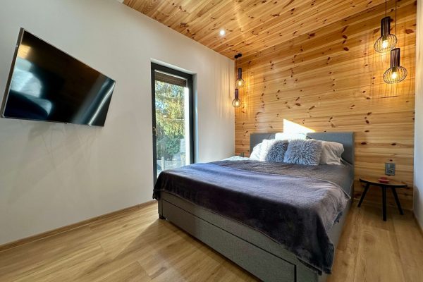 imgi_4_Main_room